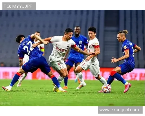 上海足球队积分榜领先以75分稳居邀请赛首位