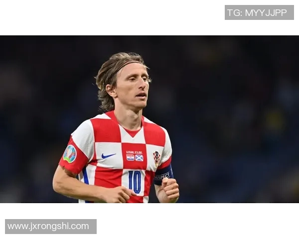 克罗地亚足球明星金左脚的传奇旅程与辉煌成就揭秘