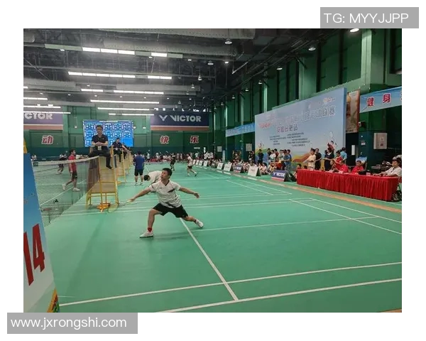 北京羽毛球队在世锦赛中的团队协作展现了团结拼搏的精神与实力