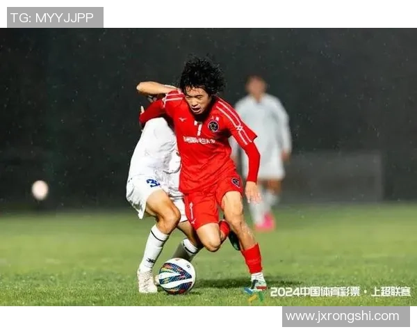 苍南足球明星盘点及其在国内外赛场上的精彩表现与成就分析