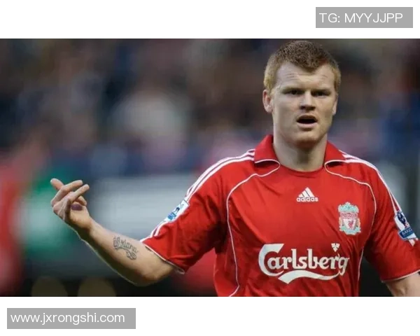 足球场上的璀璨星光踢足球明星相片展现运动员风采与激情 足球场上的璀璨星光踢足球明星相片展现运动员风采与激情