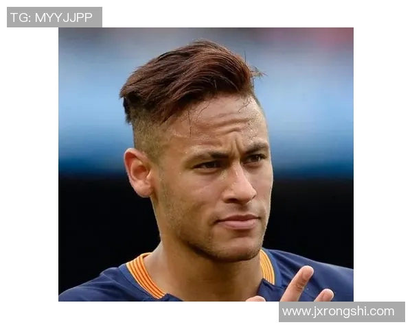 足球明星男生发型大揭秘时尚潮流与个性风格的完美结合 足球明星男生发型大揭秘时尚潮流与个性风格的完美结合