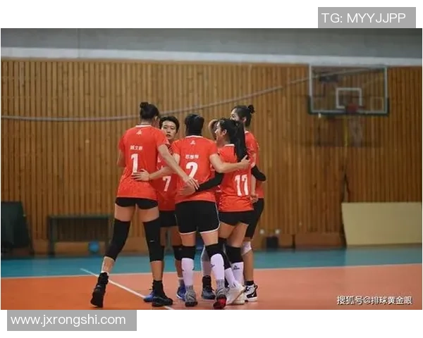 重庆排球队以94分稳居总决赛积分榜首位争夺冠军希望依然强劲